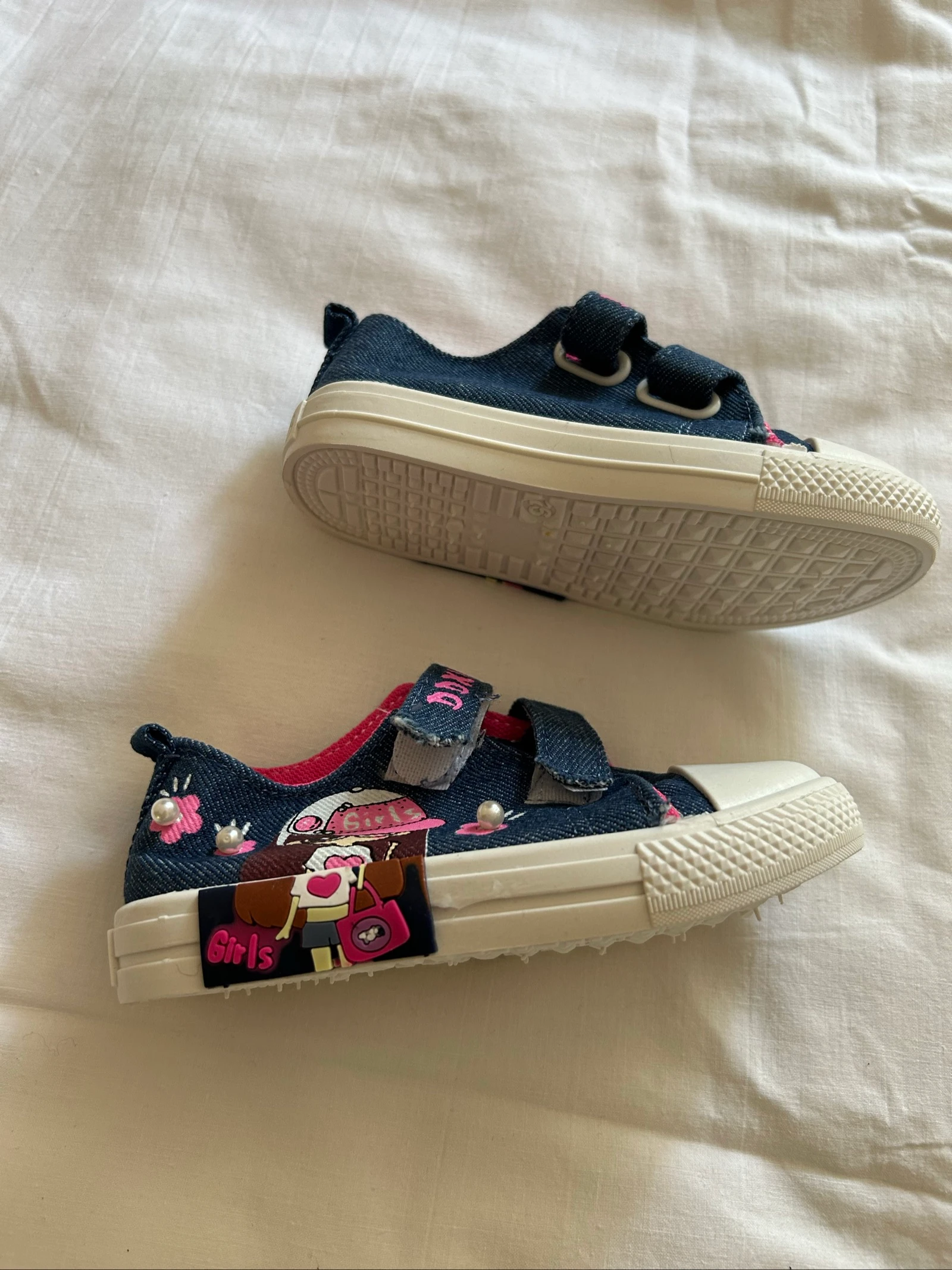 Children’s sneakers, size 26. Brand new – photo 2